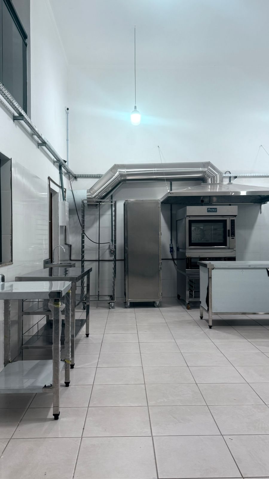 Equipamentos em inox para Hospitais