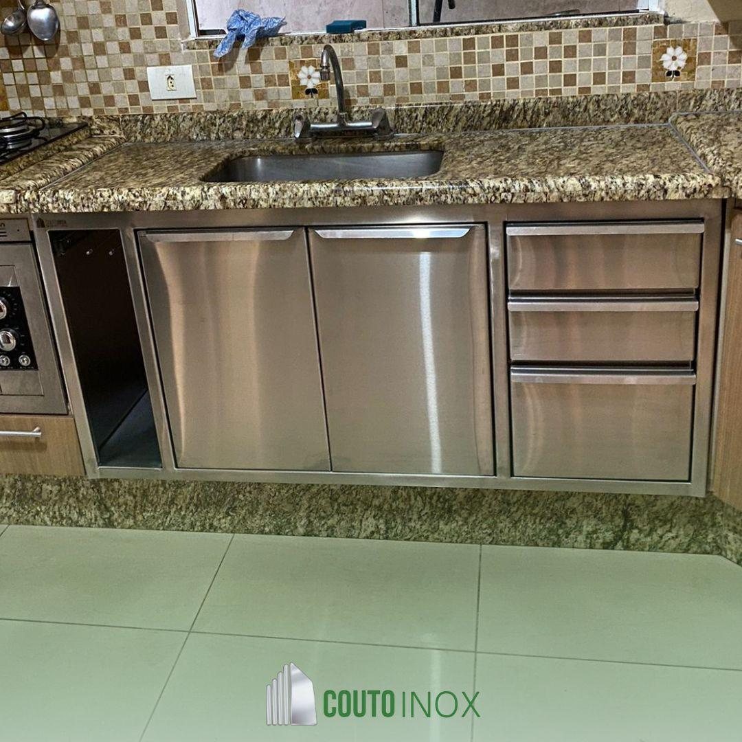 Armários em aço inox sob medida — Couto Inox